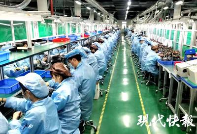 織密防疫網(wǎng)沖刺首季&ldquo;開(kāi)門(mén)紅&rdquo; 蘇相合作區(qū)企業(yè)奮力搶生產(chǎn)趕訂單